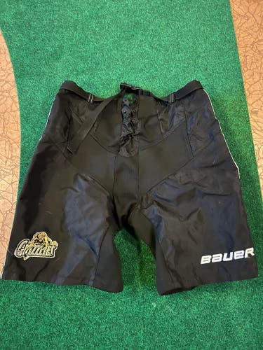 Bauer Hockey Pant Shell Medium Oakland Grizzlies & Socks