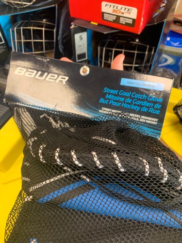 Bauer Street Hockey Glove And Blocker
