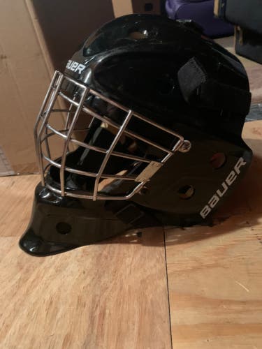 Bauer NME3  goalie helmet Senior