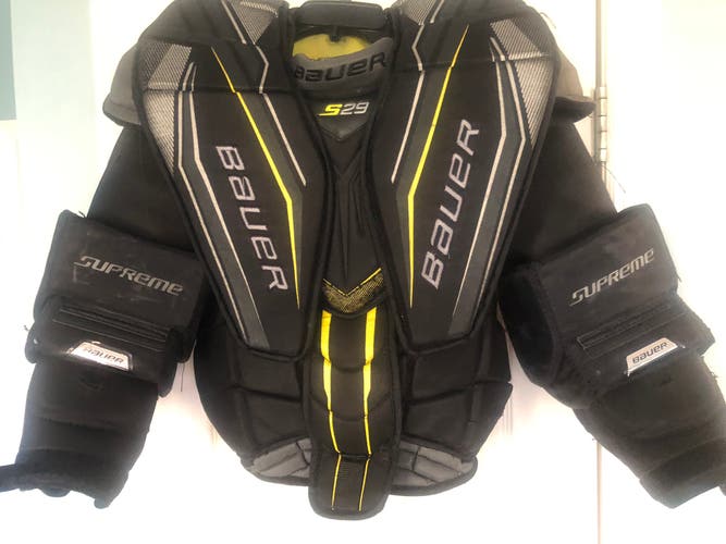Used Large Bauer  S29 Goalie Chest Protector