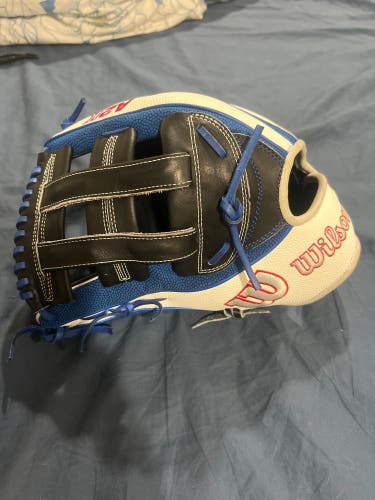 Outfield 12.5" A2K MB50 Baseball Glove