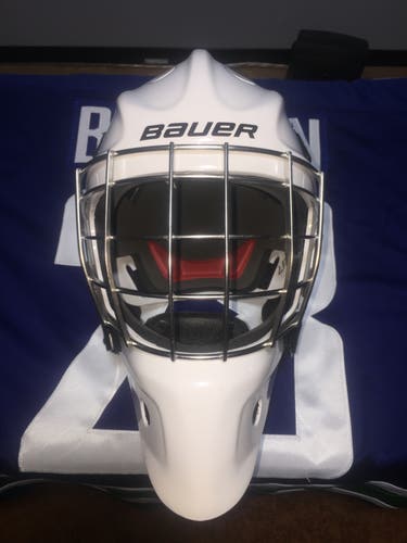 Senior Used Bauer NME 7 Goalie Mask M Fit 2