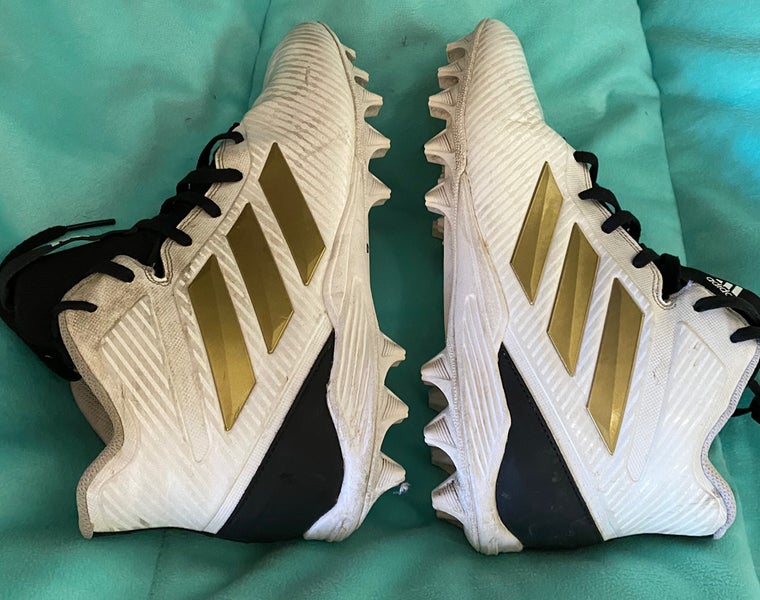 Adidas’s White football cleats Molded size 9.5