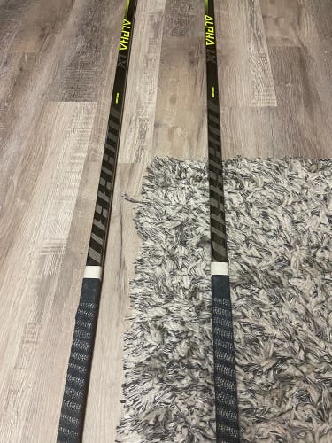Senior Right Handed W28 Alpha Lx 20 Hockey Stick