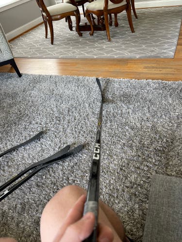 Senior Right Handed P28 Pro Stock Super Tacks 2.0 Hockey Stick