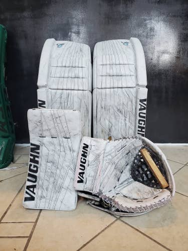 35" +2 Vaughn VE8 Goalie Full Set Pro Stock