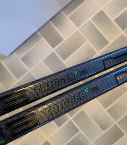 Intermediate Right Handed P28 RibCor Trigger 6 Pro Hockey Stick