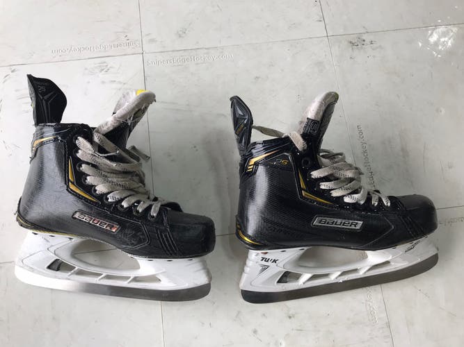 Junior Bauer Size 5.5R Supreme 2S Skates