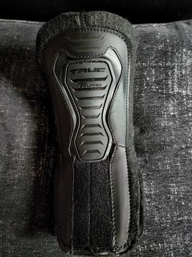 New Pair True TGuard Tongues Size 7 Skate