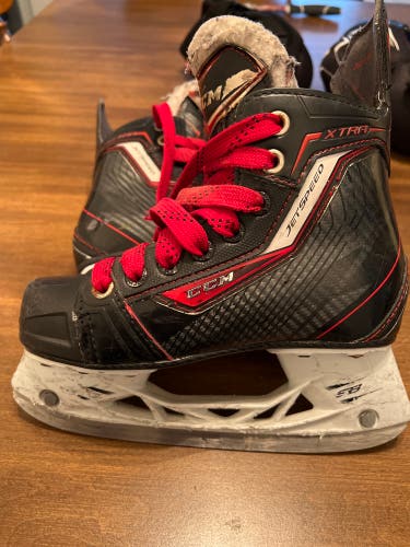 Used CCM Regular Width Size 1.5 JetSpeed Xtra Hockey Skates