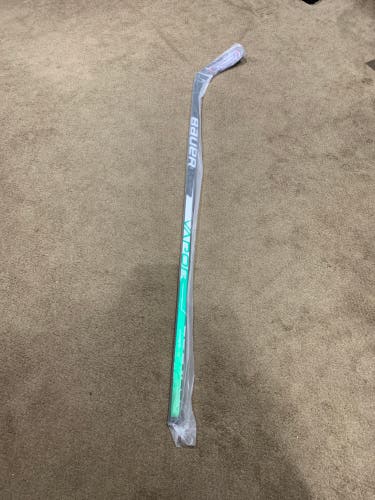 P28 77 Flex Custom Green Senior Right Handed Vapor Hyperlite Hockey Stick