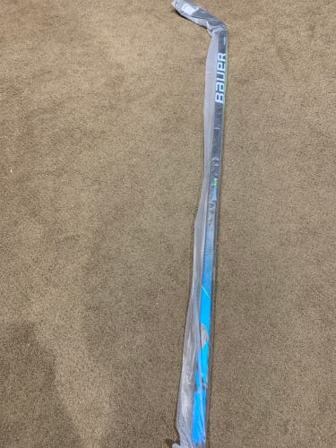 P28 77 Flex Senior Left Hand Nexus Geo Hockey Stick