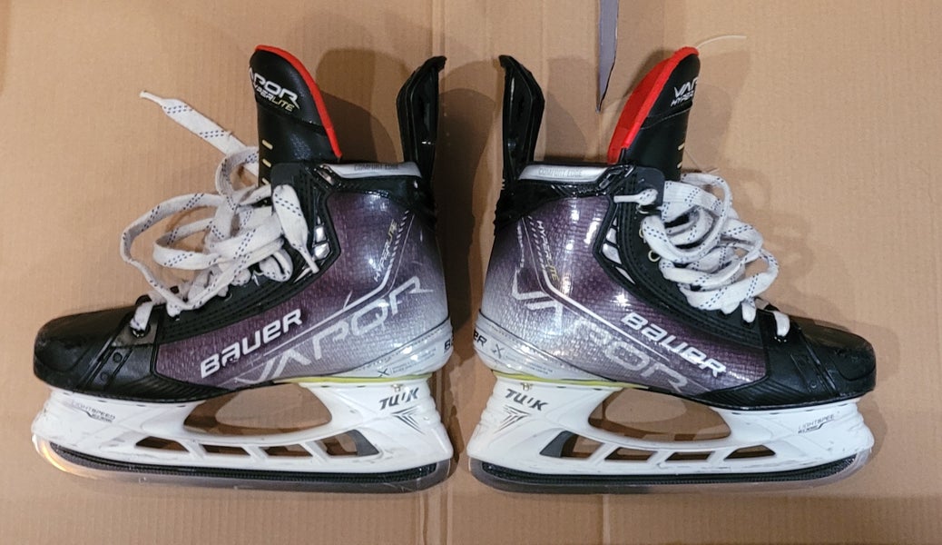 Senior Used Bauer Vapor Hyperlite Hockey Skates Regular Width Size 8