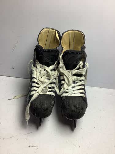 Used Bauer Supreme 3000 Junior 05 Ice Hockey Skates