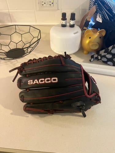 Baseball Mitt Sacco
