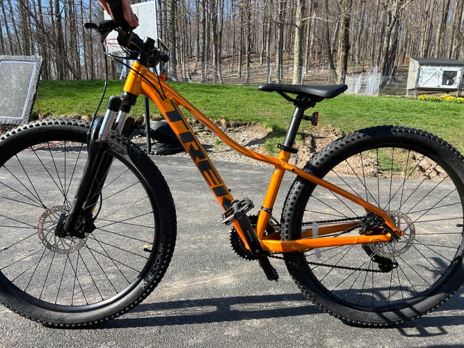 Like New 2021 XS Trek Marlin 5 XC MTB