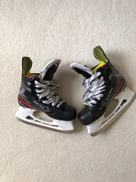 Junior Bauer Vapor X2.9 Hockey Skates Regular Width Size 2.5