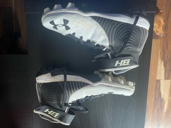 White Adult Men's Used Size 9.5 (Women's 10.5) Molded Cleats Under Armour High Top Bryce harper