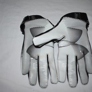 Under Armour F6 Football Gloves, Black/White, Medium