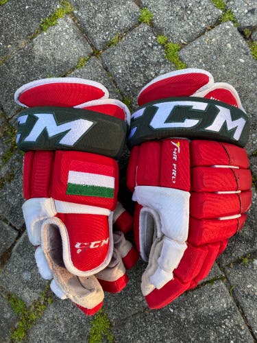 Team Hungary CCM 14" Pro Stock Tacks 4 Roll Gloves