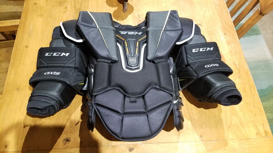 New Large CCM Axis Pro Goalie Chest Protector