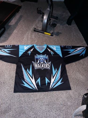 Goalie Jersey Senior Size (White Walkers)