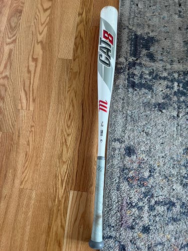 Marucci Cat 8 bat 32/29 used like new