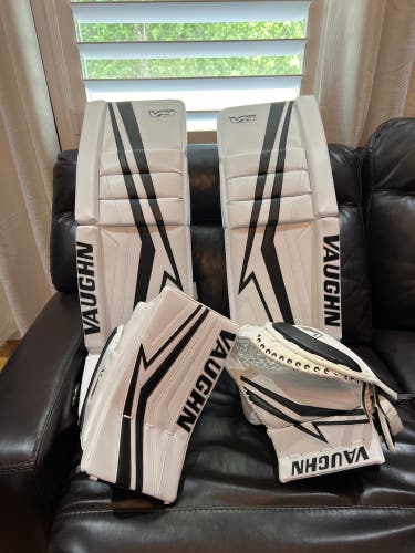 34+2" Regular  V9 Pro Carbon Goalie Full Set