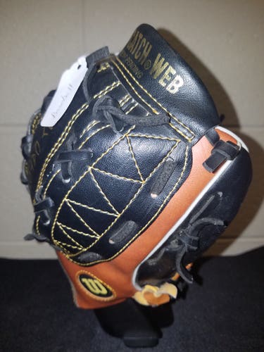 Used Wilson A2494 Baseball Mitt EZ Catch T-Ball Model Right Hand Throw