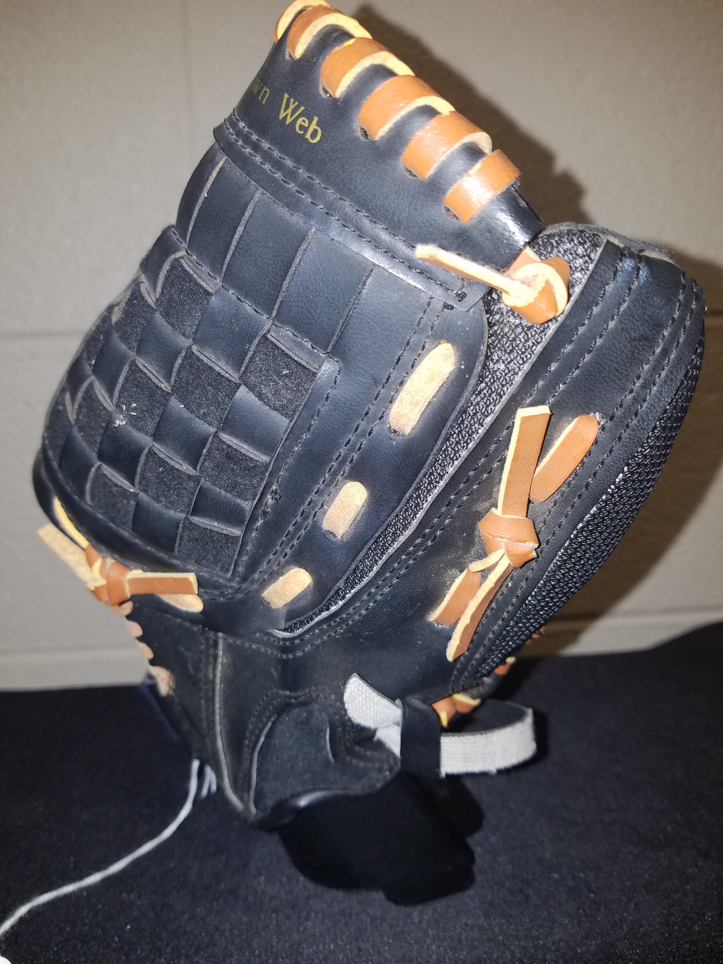 used youth baseball gloves