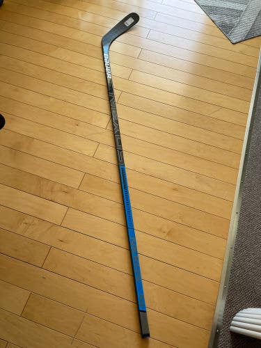 Senior Right Handed P92 Pro Stock Team Nexus Hockey Stick