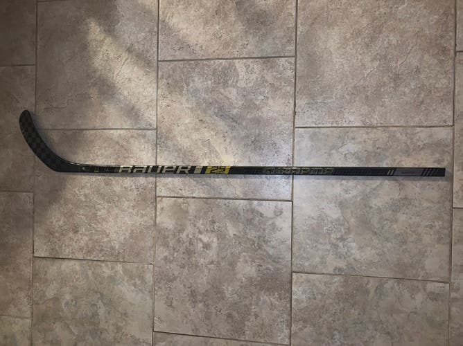 Intermediate Left Hand P92  Supreme 2S Pro Hockey Stick
