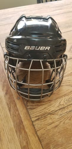 Used Small Bauer Re-Akt 200 Helmet
