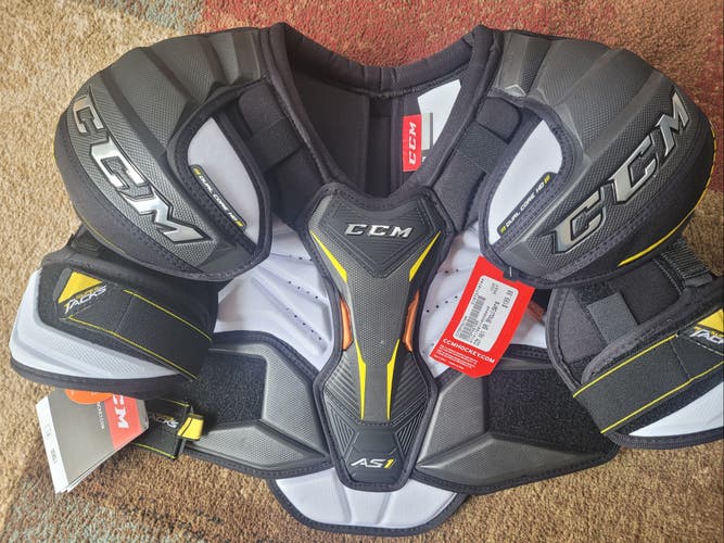 Senior New Medium CCM Super Tacks AS1 Shoulder Pads