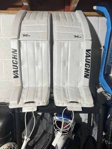 35"  Vaughn XFP Pro Goalie Leg Pads