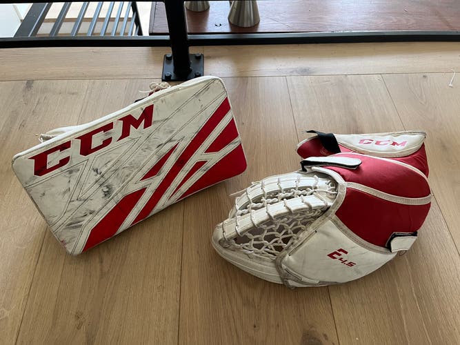 Used Regular CCM Extreme Flex E4.5 Glove And Blocker Junior