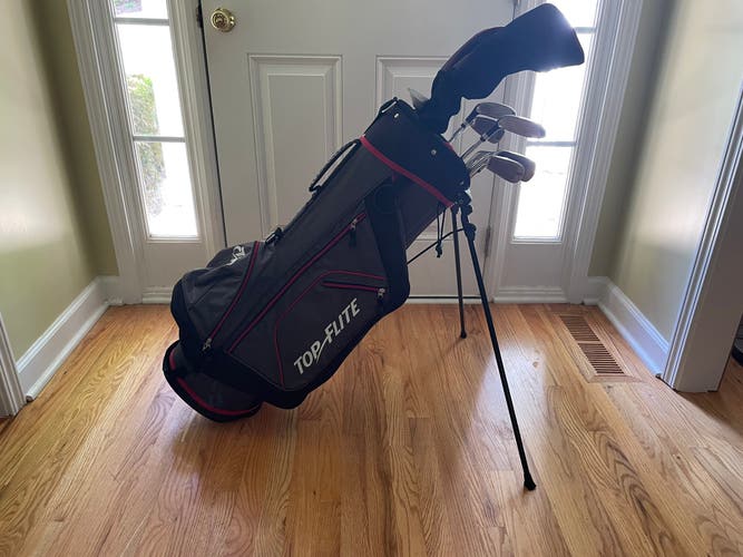 Like new Top Flite Complete golf set