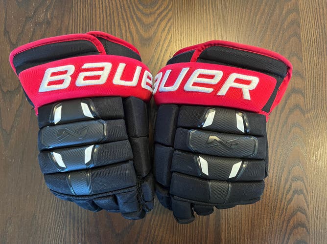 Used Bauer 13" Nexus 2N Gloves