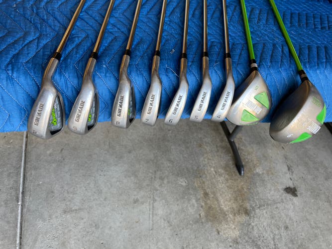 Men's Used BombTech Right Handed Clubs (Full Set) Regular Flex 9 Pieces