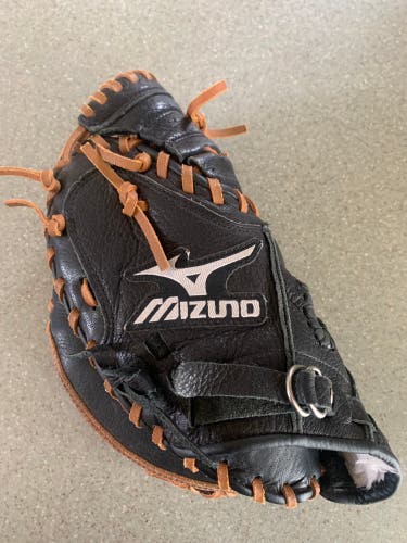 Used Left Hand Throw 32.5" Catcher's Glove