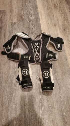 Used Youth Warrior Rabil Next Shoulder Pads