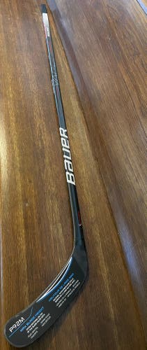 Senior Right Handed P92M Pro Stock S21 Vapor Team Stick Hockey Stick