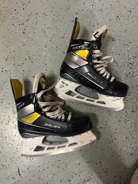 Used Bauer Regular Width Size 7 Supreme S37 Hockey Skates