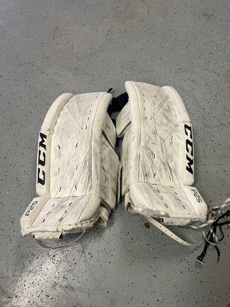 28" CCM Goalie Leg Pads