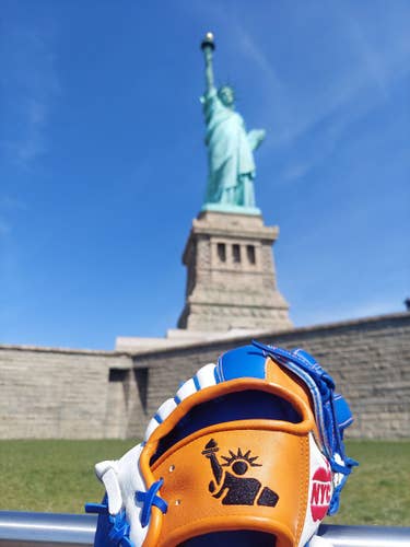 NYC Fanatic Series  Limited edition  Baseball Glove 12"