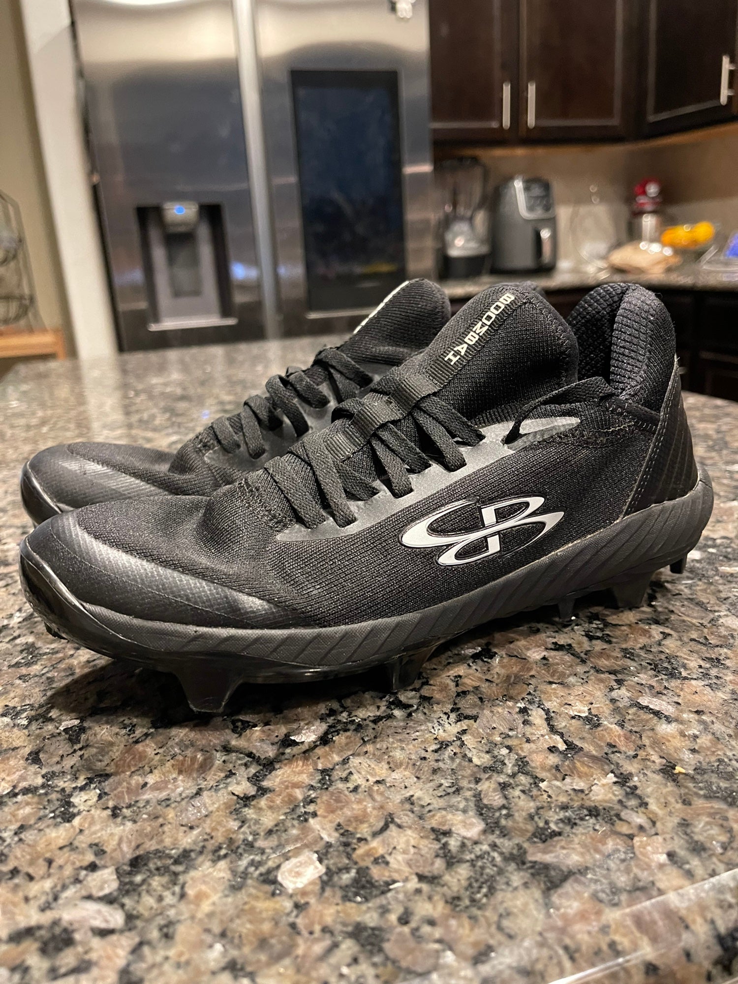 Black Men's Molded Cleats Low Cut 