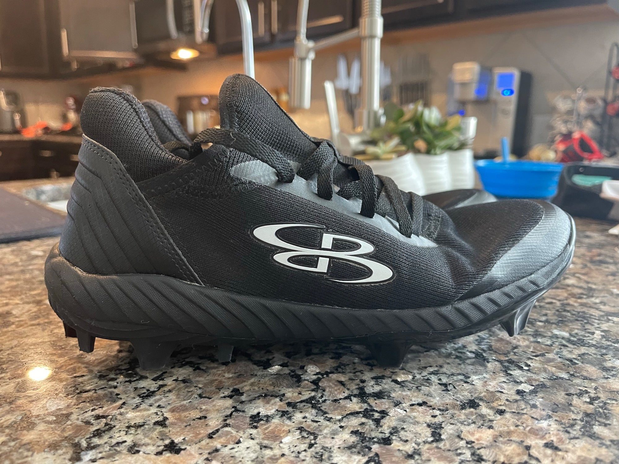 Black Men's Molded Cleats Low Cut 