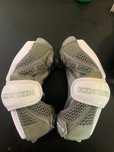 Maverick Rome Arm Pads