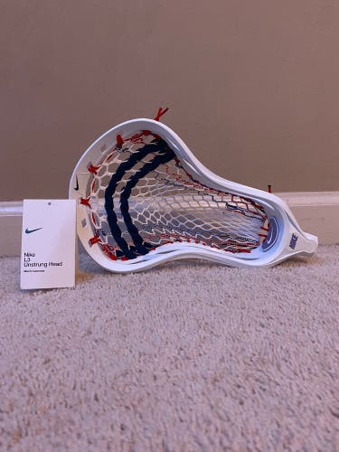 BNWT Nike L3 Strung with LE USA Hero 3.0