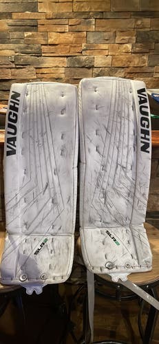 29" Vaughn  Ventus SLR Jr Goalie Leg Pads